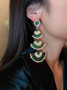 1 Đôi Hoa tai quạt cổ điển, Hoa tai dài thời trang Âu Mỹ phóng đại, Hoa tai nhiều lớp Thích hợp cho tiệc tùng/hẹn hò/sử dụng hàng ngày của phụ nữ - màu xanh lá - Xem 3