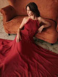 Savoree Elegante abito midi rosso con spalline a spaghetti, vita arricciata e balza sul fondo, abito da festa formale di alta gamma