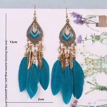 1 par de pendientes bohemios con borlas de plumas y cuentas, pendientes en forma de gota de agua adecuados para que las mujeres los usen en vacaciones