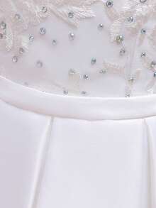 Vestido elegante de niña preadolescente con cuello redondo, bordado floral, strass y malla de satén para dama de honor en boda, fiesta de cumpleaños, sin diadema - Blanco - Ver 7