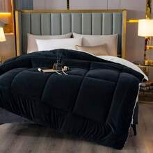 1pc Skin-Friendly Milk Velvet Quilt, Machine Washable, Soft & Comfortable, Suitable For All Seasons