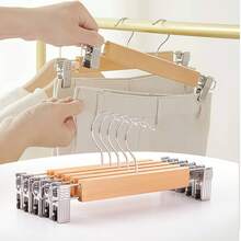3/5/10 piezas Perchas de ropa de madera natural, perchas de pantalones/faldas de madera con clips metálicos ajustables, excelentes para volver a la escuela, Navidad y otros regalos festivos
