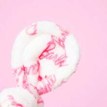 1pc MINISO Letter Print Hair Scrunchie - White | Official Collaboration! White, Minimalist And Refined, Letter Pattern, Recreating The Classic. - White - View 2