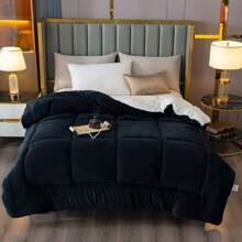 1pc Skin-Friendly Milk Velvet Quilt, Machine Washable, Soft & Comfortable, Suitable For All Seasons