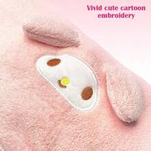 Miniso Sanrio My Melody 珊瑚绒毛巾 | 采用优质珊瑚绒面料制成，触感如云朵般柔软，吸水迅速，储水能力强，可快速吸干水渍，保持肌肤干爽。 (1 条) - 粉色 - 查看 4