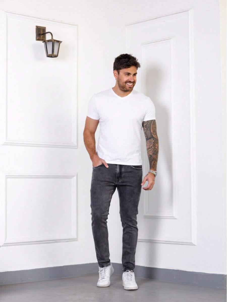 Calça Jeans Masculina Clement com Elastano  Todos  Verão    Ajuste Regular    Bolso  Zíper  Cordão - Cinza pedra - Visão 1