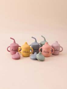 1 Chiếc Cốc Uống Nước Bằng Silicone Cá Nhân Hóa Có Nắp Đôi Cho Bé, Bình Nước Trẻ Em, Đồ Dùng Ăn Uống Cho Bé, Quà Tặng Tiệc Sinh Nhật Cho Bé, Trang Trí Gia Đình, Quà Tặng Đêm Đông, Quà Tặng Mùa Hè, Ý Tưởng Quà Tặng Mùa Đông, Quà Cho Bé Trai Bé Gái, Quà Tặng Ngày Valentine, Trang Trí, Chữ Cái Tinh Tế, Phong Cách, Thời Trang Cho Bé, Mềm Mại, Nhiều Màu Sắc, Dễ Thương Kawaii Đáng Yêu Độc Đáo, Quà Tặng Cá Nhân Hóa, Quà Sinh Nhật, Quà Giáng Sinh, Túi Du Lịch - Nhiều màu - Xem 5