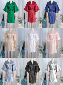 Áo choàng cưới ren satin tùy chỉnh, Áo choàng cưới cá nhân hóa cho phù dâu, Áo choàng satin, Áo choàng cưới tùy chỉnh, Áo choàng chuẩn bị cho phù dâu, Áo choàng dự tiệc cưới, Áo choàng viền ren, Áo choàng thêu tên cá nhân, Quà tặng áo choàng cưới, Quà tặng tiệc cưới, Đồ mặc nhà bằng lụa, Đồ mặc nhà bằng lụa đồng bộ cho phù dâu, Quà tặng dự tiệc cưới, Áo choàng chuẩn bị - Nhiều màu - Xem 7