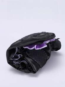 Sanrio 一双新款儿童Kuromi舞蹈鞋，鞋底柔软，防滑，适合练习。女童Kuromi芭蕾舞鞋，时尚舒适。单一款式女童表演鞋，适合室内舞蹈表演和聚会。 - 黑色 - 查看 5