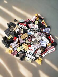 5/10/20/30/40/50 件随机混合字母胸针套装（无重复款式），创意合金金属别针徽章，多种款式、图案、设计、字母，适合各种场合，数量越多，款式越多样化，装饰鞋子、包包、衣服，送给成人和儿童的精美礼物办公室配饰衬衫夹克珠宝万圣节衣服别针有趣可爱的教师礼物万圣节配饰教师节服装配饰包饰圣诞节 - 彩色 - 查看 7