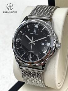 Pablo Raez ساعة رجالية أعمال ساعة معصم للرجال، هيكل من الفولاذ المقاوم للصدأ SUS304 بغلاف فضي، إطار فاخر أسود، جلد ناعم ومريح من الميكروفيبر، قطر كبير مع تاريخ، مقاوم للماء 50 متر، ساعة كوارتز رياضية كاجوال جديدة كهدية رائعة للأصدقاء أو عائلة الأب، مناسبة للحياة اليومية والعمل والحفلات