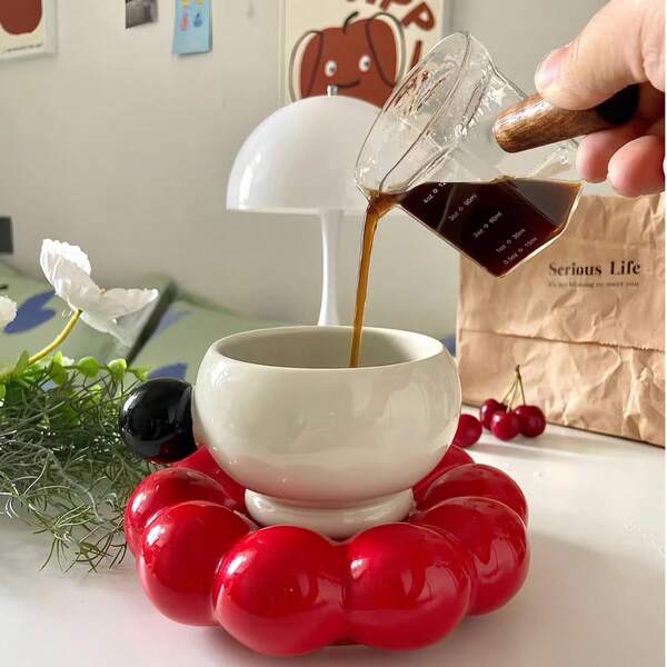 Juego de taza y platillo de café de alta calidad, tazas de cerámica para parejas para el hogar/oficina, taza de té de la tarde con diseño único, taza creativa para leche/jugo, regalo elegante para mujeres