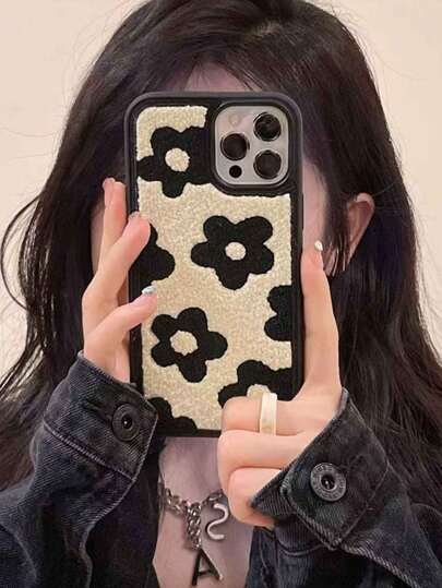 1pc Multi-Color IP16, INS Plush Black Flower Phone Case Suitable For IP11, 12, 13, 14, 15, 16, 15/16/12/13/14 ProMax, IP14/11/12/13 Pro, Smartphone Case, Compatible With IP14/15/16 Plus