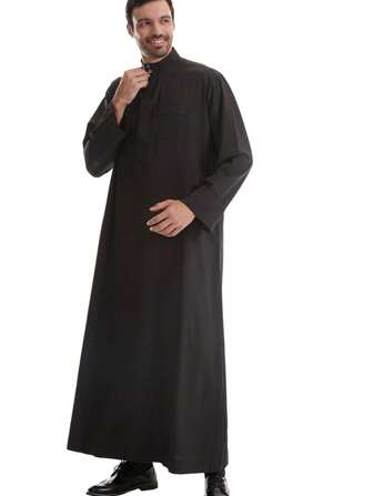 Longue robe de couleur unie à col montant pour hommes arabes