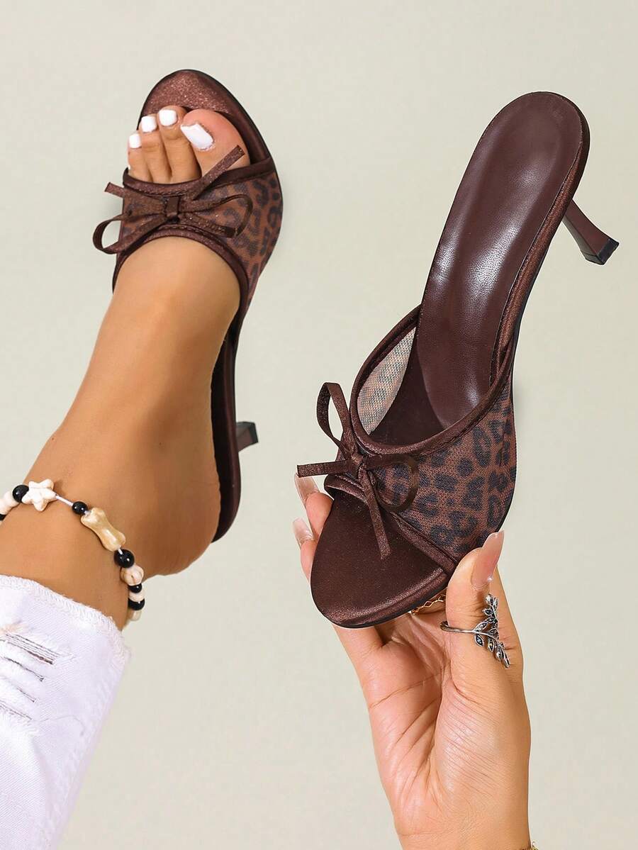 咖啡棕色豹纹露趾高跟凉鞋，透气网眼夏季新品，百搭简约细高跟女式凉鞋