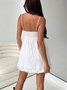 女士休闲性感波西米亚风假日亚麻 V 领宽松可爱短款吊带连衣裙，带花卉蕾丝拼接，适合音乐节、派对、时尚日常穿着、海滩度假、日常穿着