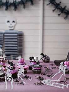 5pcs/10pcs Halloween Hanging Decor Skull Ornaments, Halloween Props Skull Model Figurines For Haunted House, Bar, Bedroom Decoration