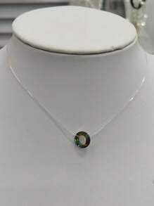 1 件方晶锆石镶嵌蛋形莫桑石银项链