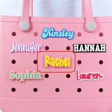 1 件可定制复古风格姓名牌包饰、个性化包饰、姓名标签、包饰、包标签、学校用品、返校、办公室、学校、教室、教师礼物、大学、同事、宿舍、老师、男孩和女孩、青少年、初中生、中学生、高中生、大学生、大学生、大一、大二、低年级学生、定制包袋配饰、街头休闲时尚 - 彩色 - 查看 19