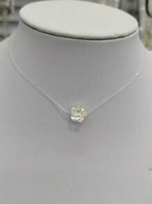 1 件方晶锆石镶嵌蛋形莫桑石银项链