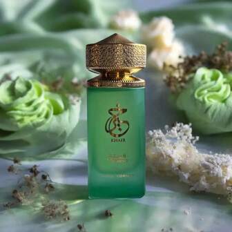 Pistachio Perfume In The Corner Of Paris, Pistachio Flowers Are A Niche Food With A Lasting Fragrance. Suitable For Holiday Gifts And Dates