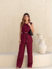 Conjunto alfaiataria premium  Colete com bolsos frontais  Fechamento por botões, acompanha cinto e forrado. Calça com fechamento por zíper e botão - Vinho - Visão 2