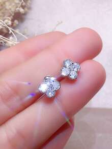 一对时尚立方氧化锆耳钉，女士婚礼、订婚、周年纪念、派对首饰、情人节礼物 - 銀色 - 查看 2