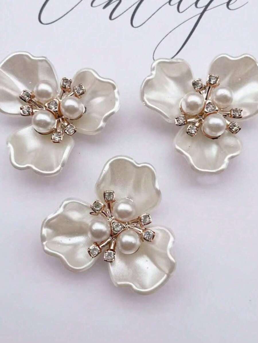 10pcs/20pcs/30pcs/40pcs/50pcs Faux Pearl & Rhinestone Decor, Clover Flower Design, Clothing, Hat, Dress DIY Decorative Buttons - White - View 1