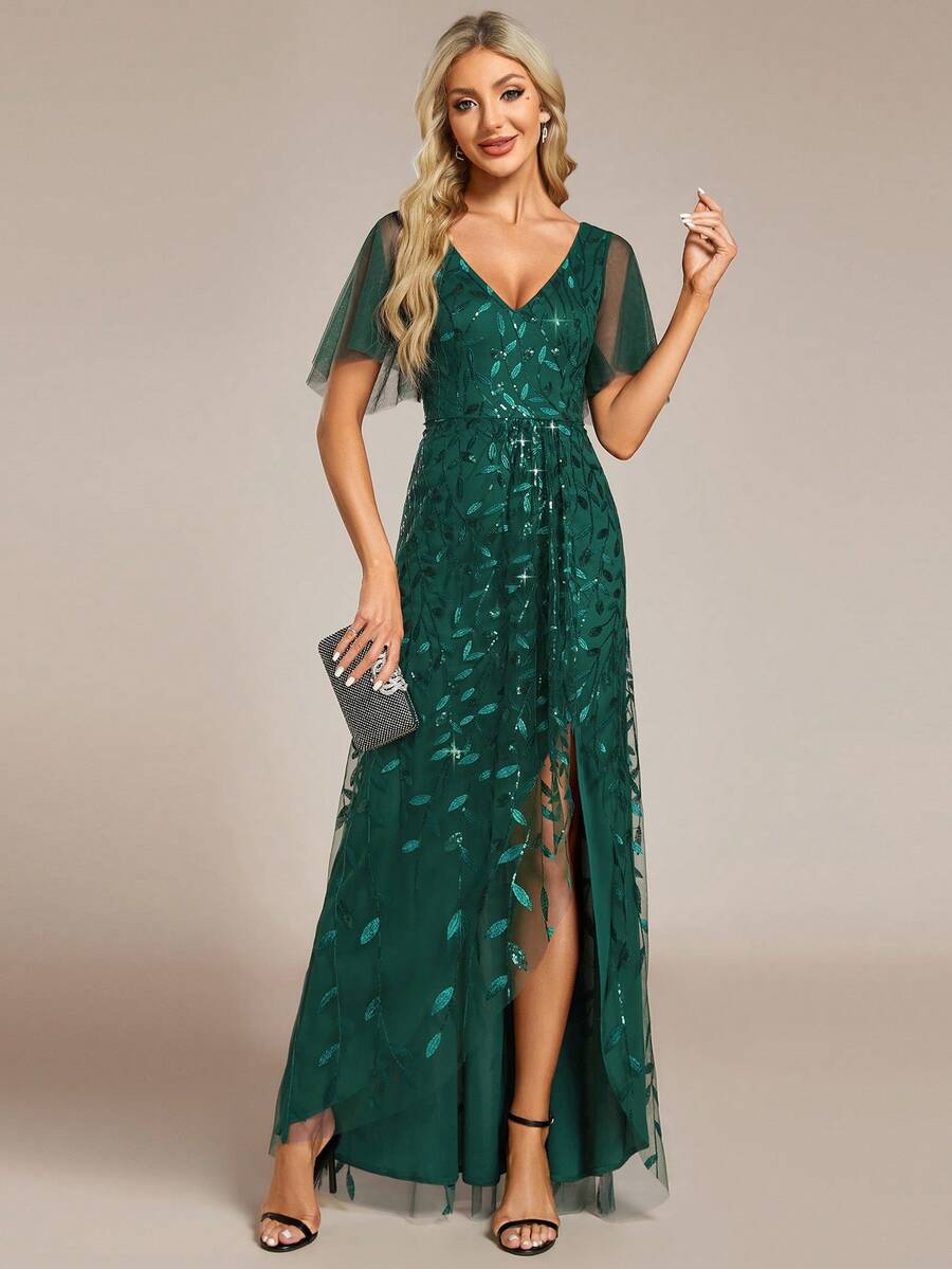 Váy phù dâu cổ chữ V sâu, đính sequin, phối màu tương phản, xẻ tà, eo cao.