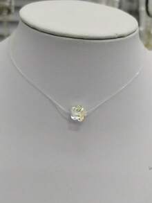 1 件方晶锆石镶嵌蛋形莫桑石银项链