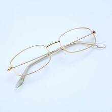 1 Paar Vintage quadratische silberne Nicht-Rezept-Brillen, Mode für Street-Style und täglichen Gebrauch