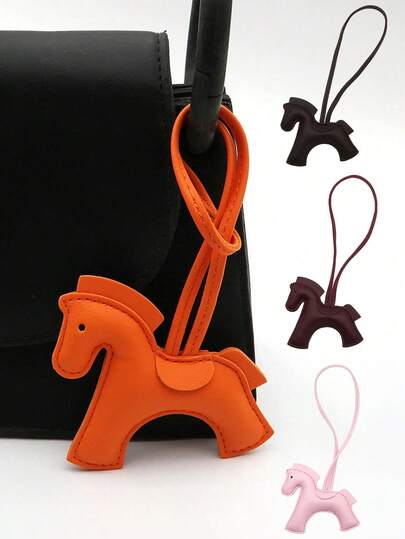 1 件可爱有趣的马形装饰背包、单肩包、斜挎包、手提包、吊坠、钥匙扣、汽车装饰；适合大学生、女性和男性日常通勤和节日；送给男朋友、女朋友或妈妈的理想礼物学校用品教师礼物返校教师配件
