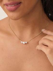 1pc Elegant Women's Jewelry New Minimalist Niche 3 Pearl Necklace, Elegant Versatile Clavicle Chain, Fashionable Simple Versatile Necklace Suitable For Daily Wear - Yellow Gold - View 2