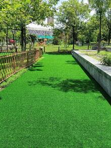 سجادة اصطناعية للفناء والشرفة والحديقة المنزلية، مصنوعة من البلاستيك بارتفاع 2 سم، عشب اصطناعي مزيف لتزيين الأرضيات الداخلية والخارجية، عشب دائم الخضرة يمكن تركيبه معًا للديكور الداخلي والخارجي