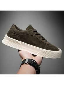 Men Skateboarding Shoes