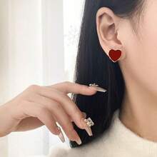 一对时尚百搭简约休闲心形耳钉 - 彩色 - 查看 7