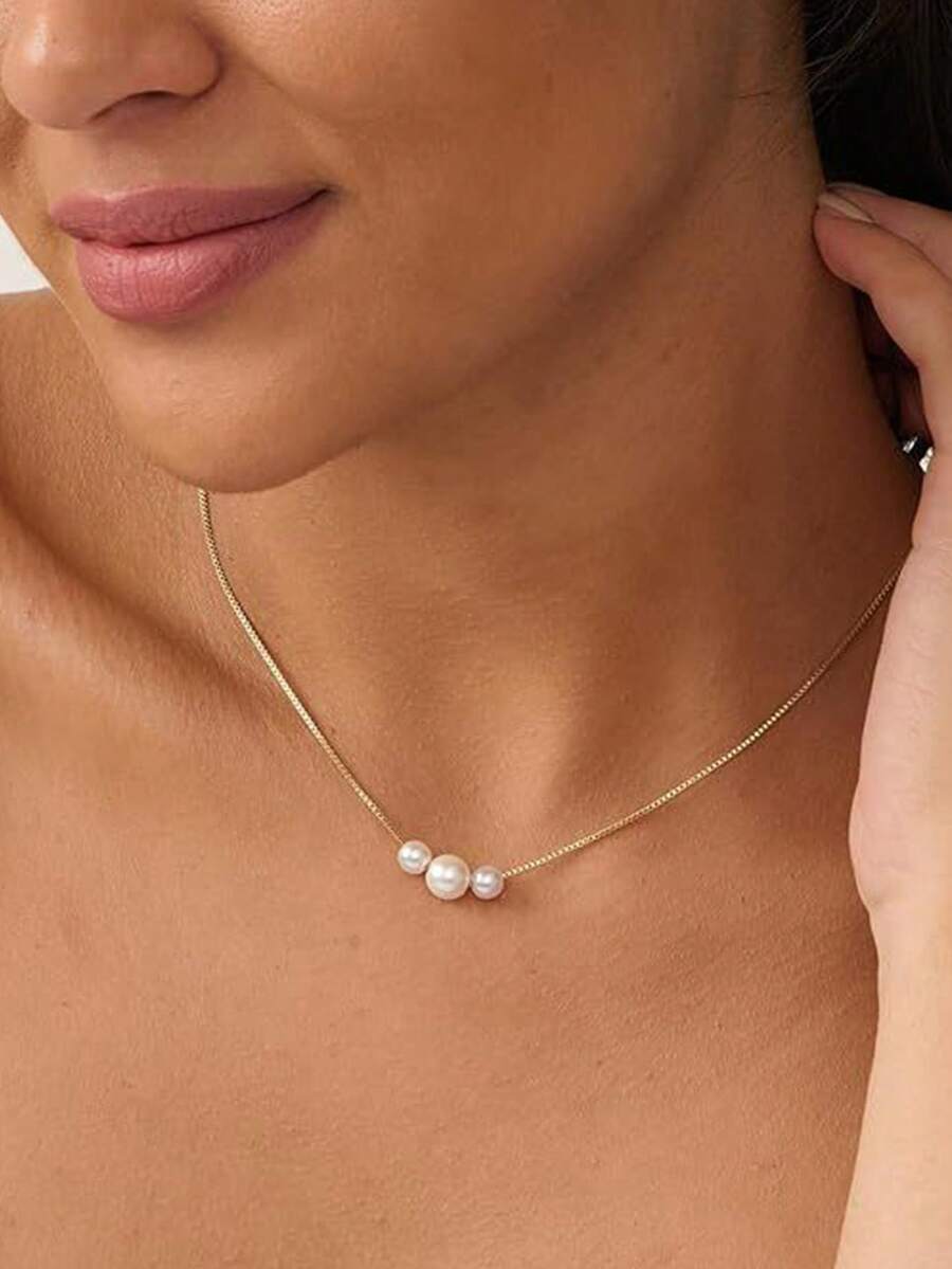 1pc Elegant Women's Jewelry New Minimalist Niche 3 Pearl Necklace, Elegant Versatile Clavicle Chain, Fashionable Simple Versatile Necklace Suitable For Daily Wear - Yellow Gold - View 1