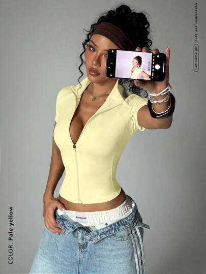 FWH Streetwear Hybrid,Relaxed-Fit Performance Top,High Neck Zip Detail,Tummy Control,Comfort Meets Style,Office-To-Pilates Transition,Perfect For Dance/Jogging,Retro Sporty Vibes + Modern Fits,Fashion Sports Jacket