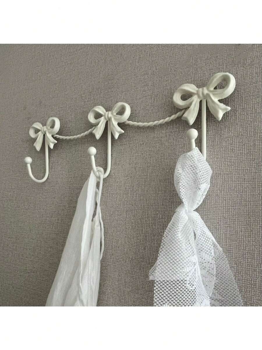 1 件金属壁挂式蝴蝶结钥匙扣 - 法式乡村风格装饰衣帽钩，带 2 个挂钩，可爱的 INS 美学家居装饰，适用于入口、卧室、儿童房、宿舍、壁挂式钥匙收纳盒、宿舍存储解决方案、织物挂钩收纳盒节省空间多用途可调节可堆叠便携式 - 彩色 - 查看 1