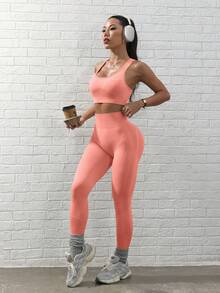 女款 2 件組運動套裝，柔軟霧面高彈力莫代爾 U 領細肩帶短版背心，折疊高腰瑜珈褲，休閒日常健身運動服 - 泡泡糖粉 - 查看 6