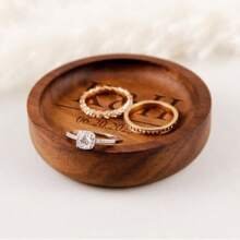 1 Piece Personalized Custom Small Round Ring Tray, Personalized Jewelry Box, Wedding Engagement Gift For Her/Him, Engraved Wooden Ring Tray, Custom Wedding Ring Holder, Personalized Choice, Unique Gift For Engagement And Wedding, Couple Gift