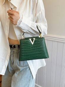 Luxury Women's Handbag Brand Bag, Crocodile Embossed High-Quality Stone Pattern Tote Bag, 2025 New Arrival, Niche Fashion Versatile Shoulder Bag, Large Capacity, Fashionable Handbag, New Arrival Large Bag, INS Influencer Matching Item, Retro Casual Streetwear Niche Tote Bag, Letter Simple Design Celebrity Same Style Glossy High-End Feeling Crossbody Bag, Summer Crossbody Tote Bag, 2025 New Arrival, Women's Elegant Bag, Large Capacity Mother Bag, Fashionable Textured Personalized Women Bag, Pillow Bag - Green - View 2