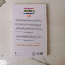 Maravillosamente imperfecto, escandalosamente feliz - Libro único - Ver 2