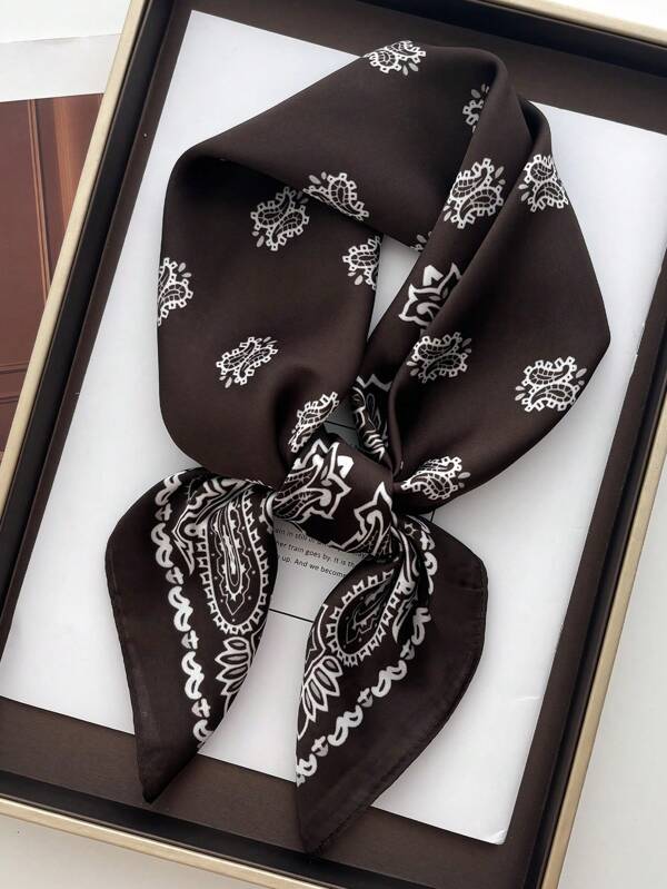 1 szt. Damski luksusowy szalik bandana z nadrukiem w łańcuszku, 70*70 cm, odpowiedni do noszenia na co dzień