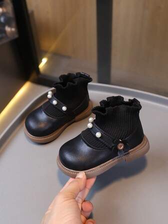 1 par de calcetines tipo botín con decoración de flor y perla de suela blanda para bebé, botas de punto para niñas de otoño/invierno, diseño de gancho y bucle de moda para botas de niñas pequeñas