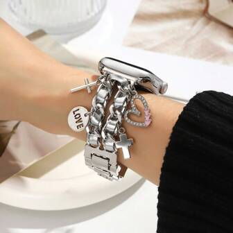 1 条银色金属表带，配有时尚可爱的吊坠装饰，适用于 49/46/45/44/42/41/40/38 毫米女款