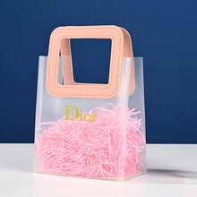 1pc Frosted Tote Bag As A Gift, Plastic Leather Tote Bag, Birthday And Wedding Gift Bag, High-End. This Gift Tote Bag Is Very Suitable For Weddings, Birthdays, Mother's Day, Teachers' Day, Valentine's Day, Etc. This Multi-Functional Storage Bag Is Large Enough To Hold A Bunch Of Flowers, Small Potted Plants, CDS, Candies, Sundries, Cosmetics, Stationery, Swimsuits, Toiletries, Magazines, Wallets, Postcards, Etc.