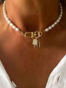 1 Stück Luxus Gold Schraubverschluss Halskette, Halskette mit vollständigem Diamant-Buchstaben, A-Z 26 Buchstaben Anhänger Halskette, Anfangsbuchstabe Buchstaben Kette, einzigartiger Perlenkette Stil