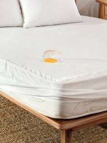 Discover The Secret To A Clean, Comfortable Bed – 100% Waterproof Mattress Protector – Soft, Breathable, Noise-Free – Perfect Fit For Single & Double Beds Available In 120x200 Cm, 160x200 Cm, And 180x200 Cm Sizes To Perfectly Fit Both Single And Double Beds.