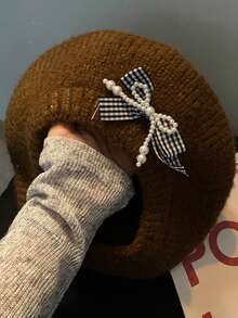 1pc Women's Bow Beret Hat, Casual Warm Knitted Fuzzy Painter Beret Cap, Large Circumference, Versatile, Suitable For Outdoor, Dating, Gathering, Daily Use, Autumn/Winter Autumn Accessories